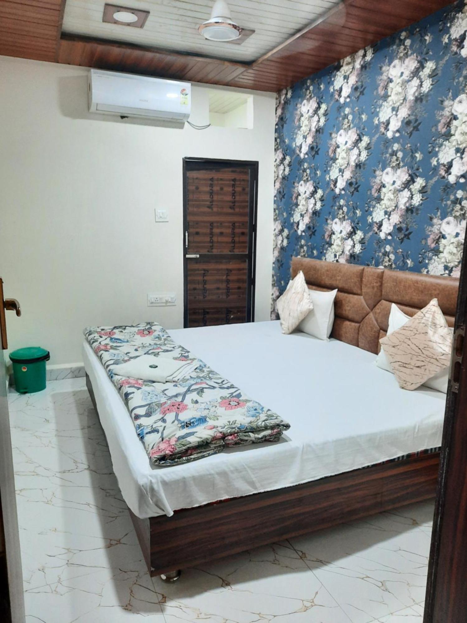 Hotel Ganga Sagar Ujjain Exterior photo